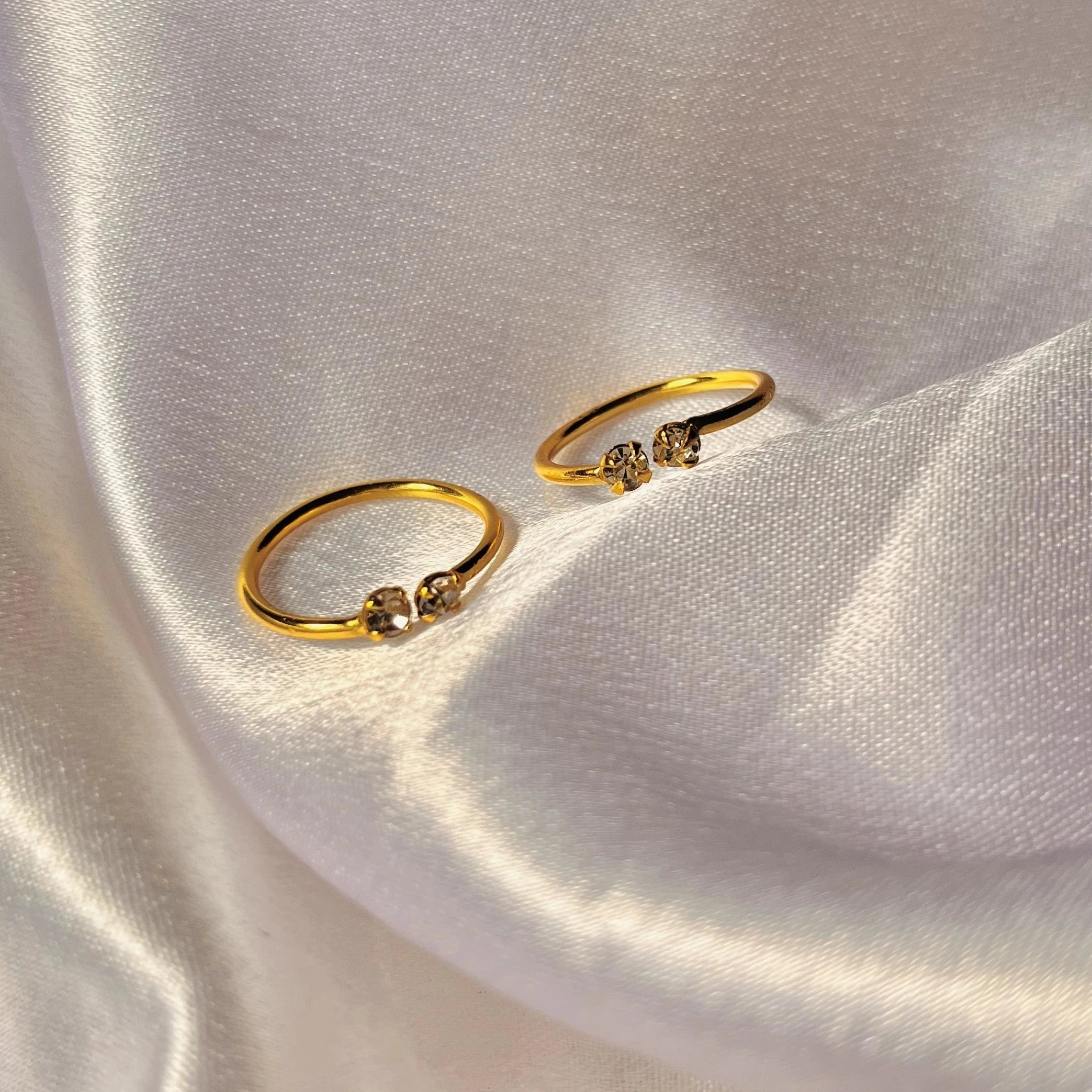 Dainty Glow Toe Ring