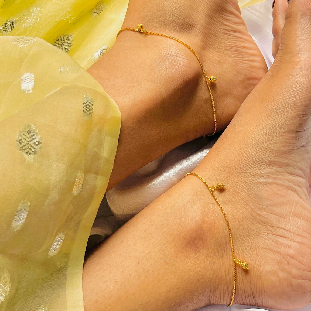 Golden drop anklet