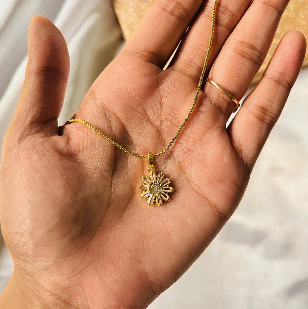 Bloomora Necklace