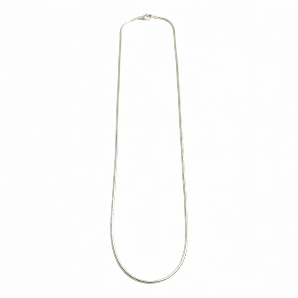 Sleek silver mens chain