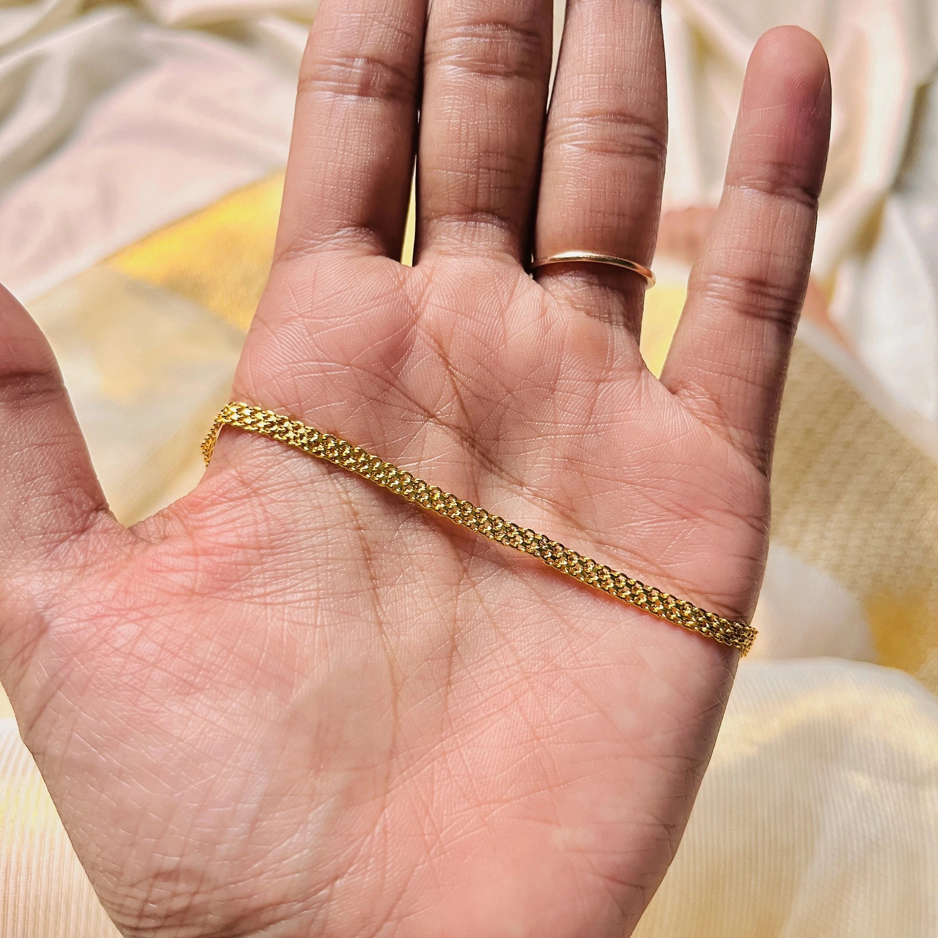 Urvashi thin Anklet