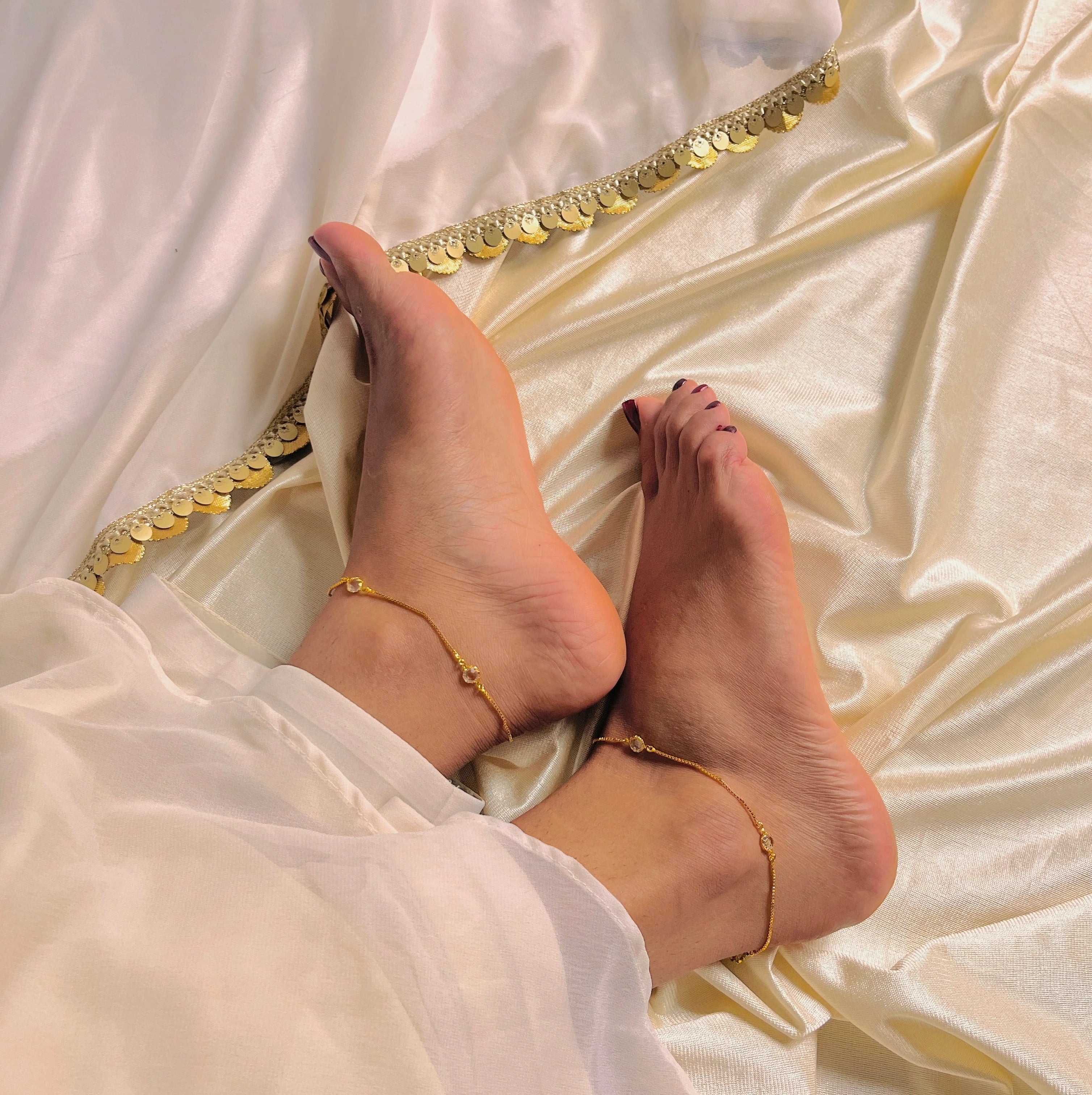 Eternal Loop Anklets