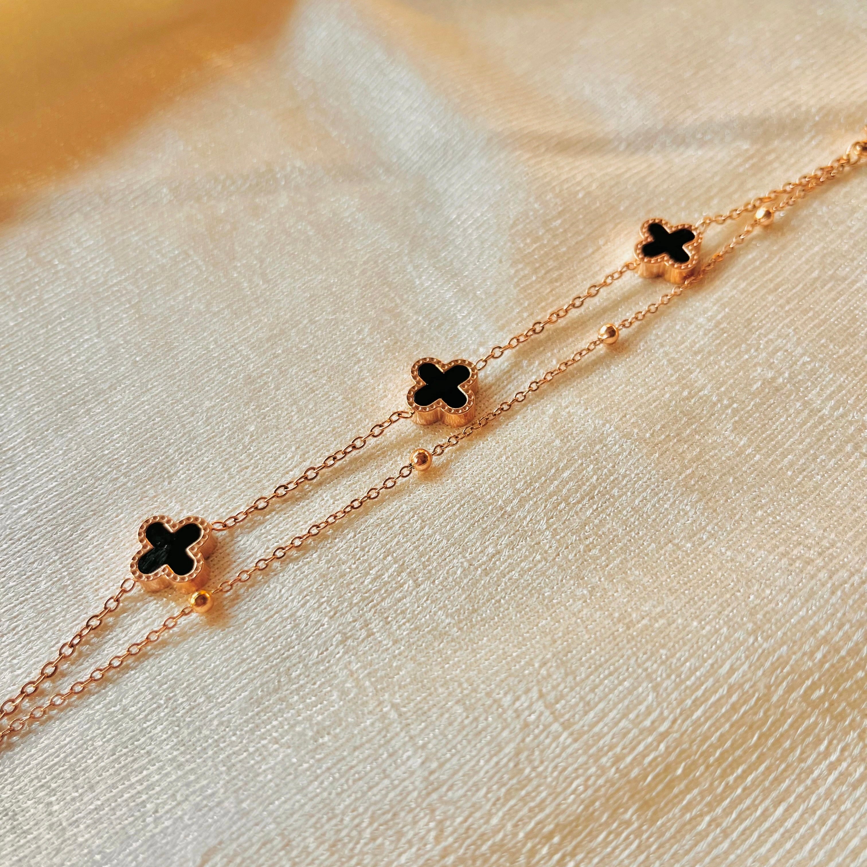 Clover charm Bracelet