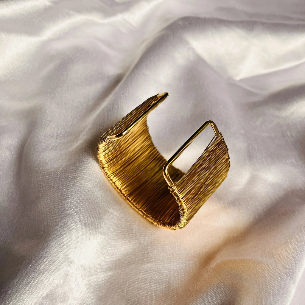 Sunehri Threads Cuff