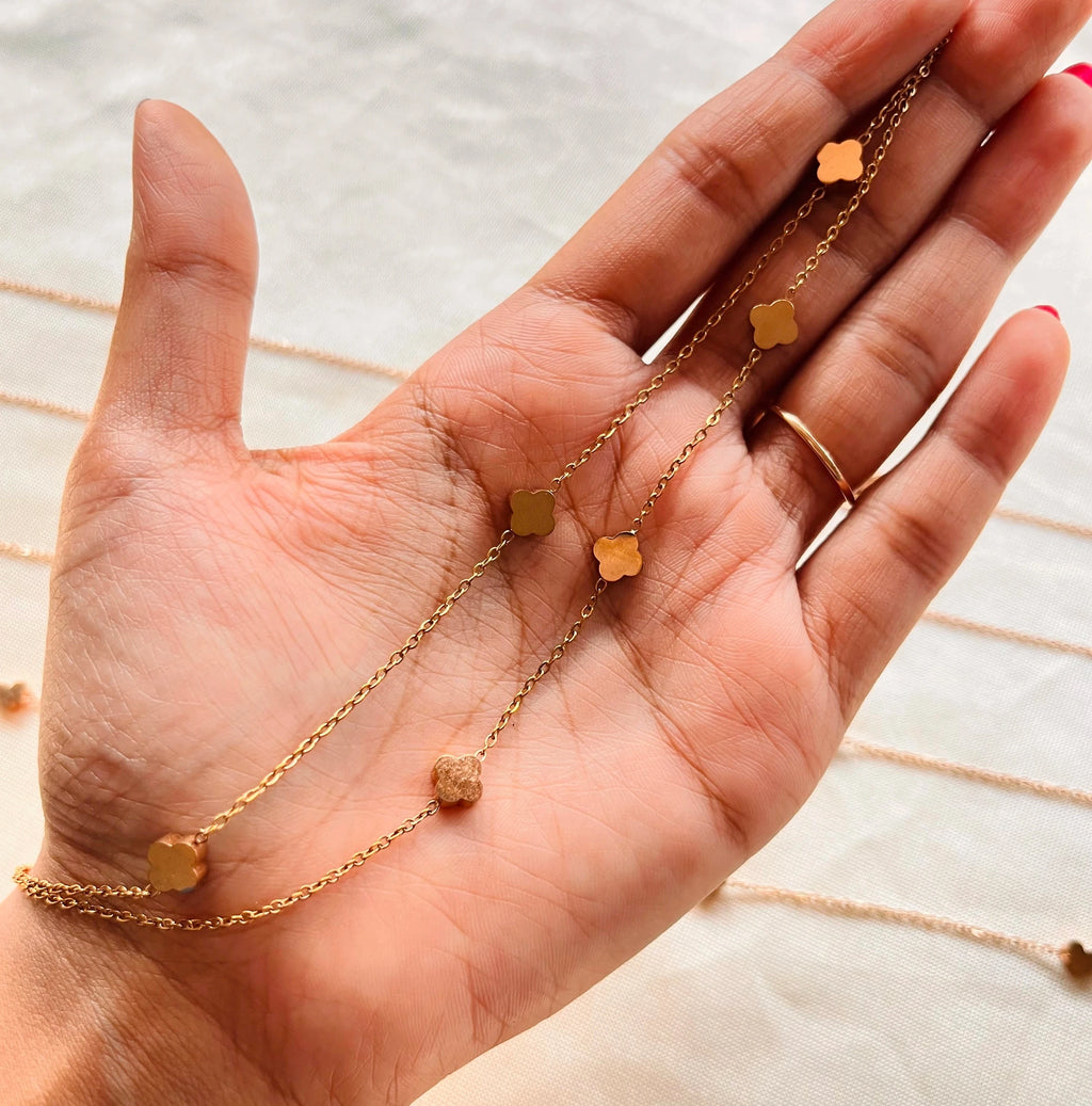 Layered clover necklace