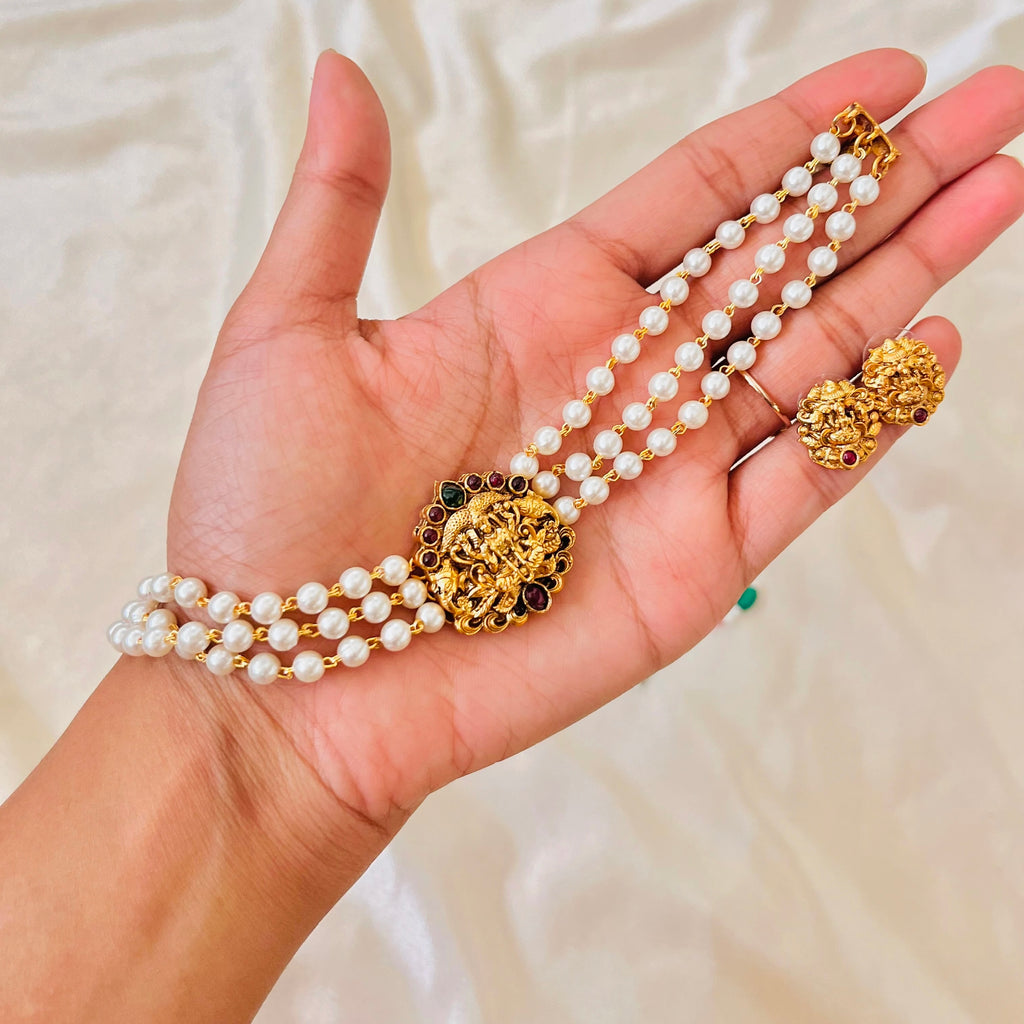 Lakshmi Grace Pearl Necklace Set