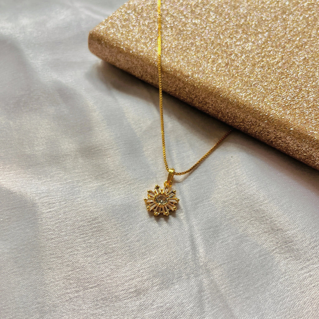 Bloomora Necklace