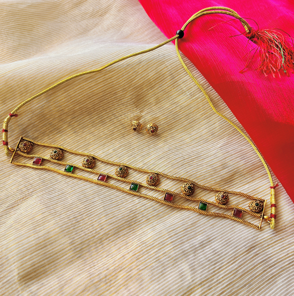Flora Necklace Set