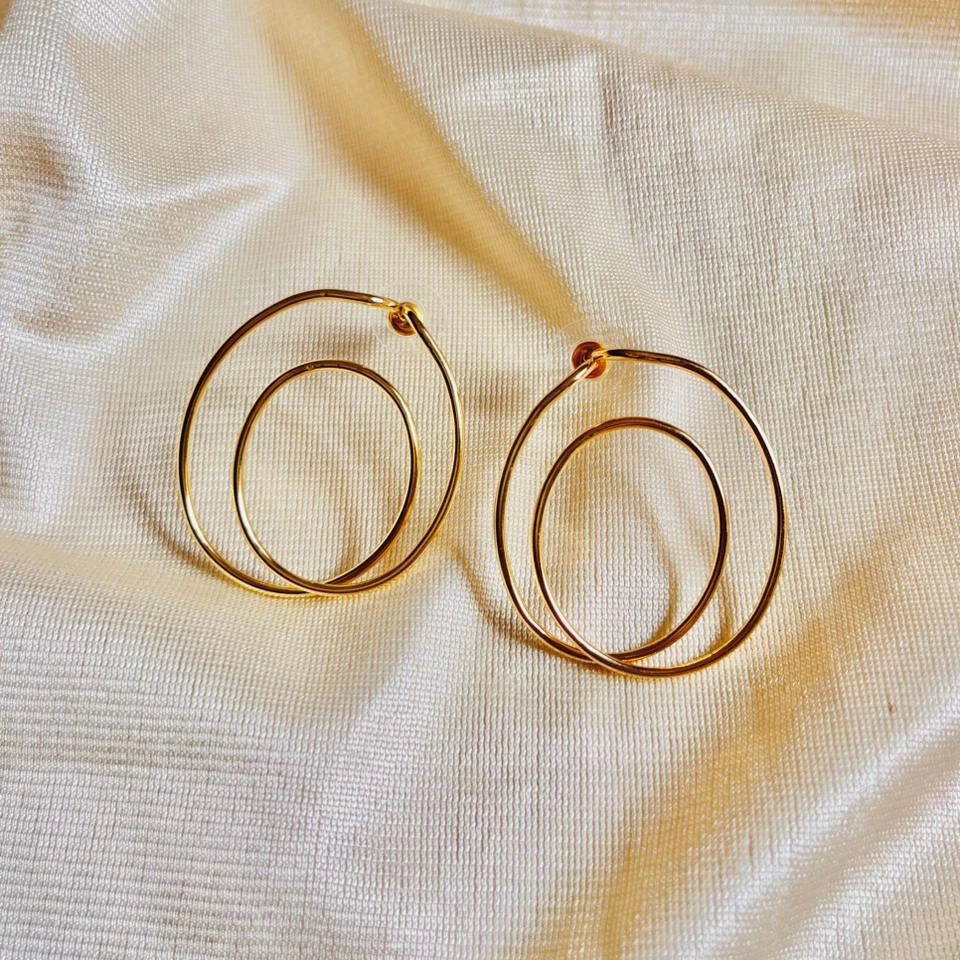 Double hoop earing
