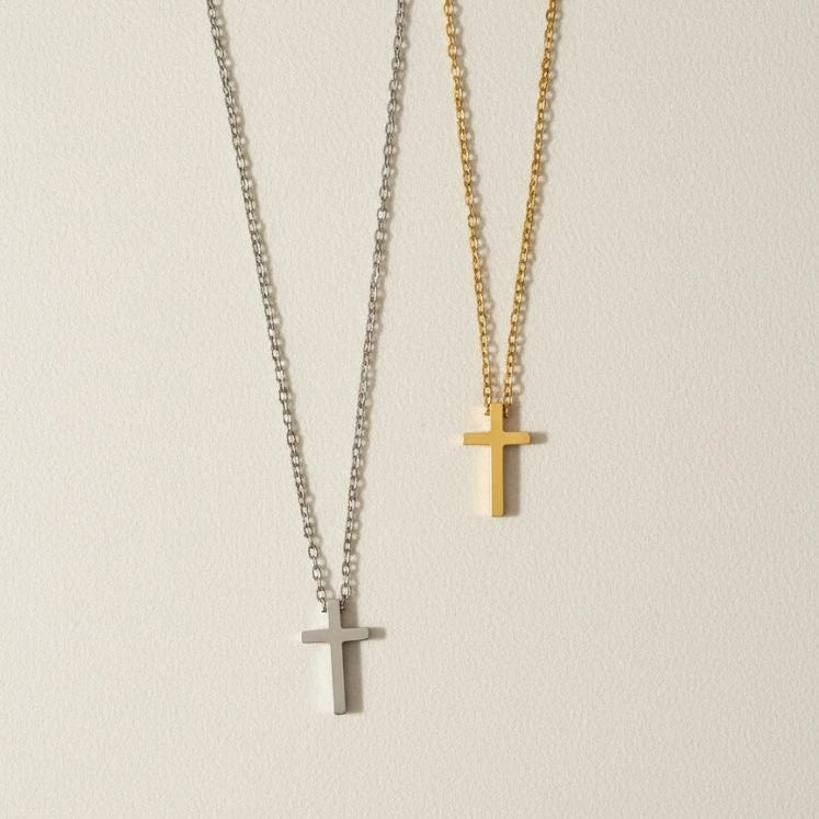 Minimal Cross Necklace