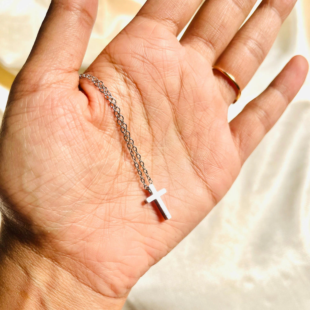 Minimal Cross Necklace